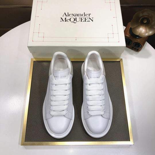 Picture of Alexander McQueen Shoes _SKUAlexanderMcQueensz35-44hnh0204148